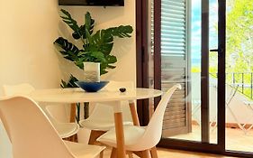 Dommos - Marinaway Apartments